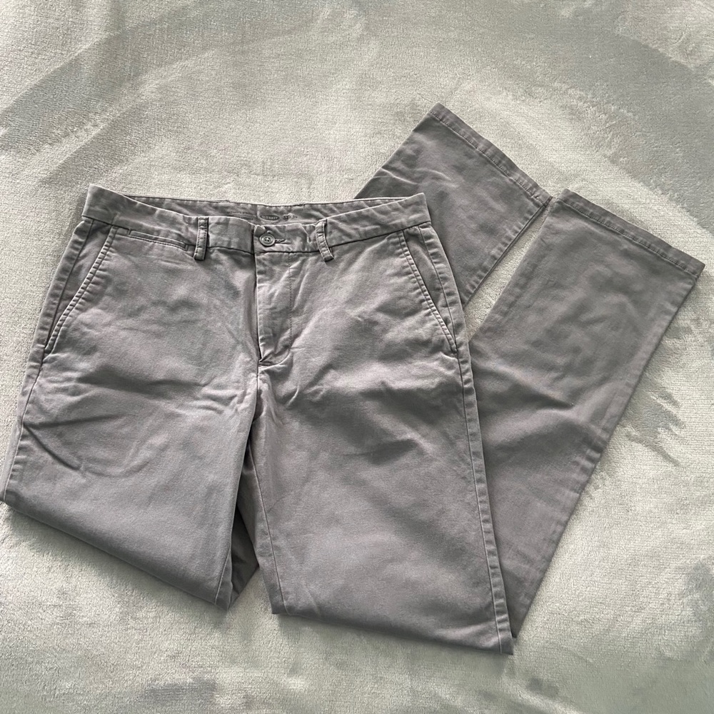 Old Navy Gray Khaki Pants